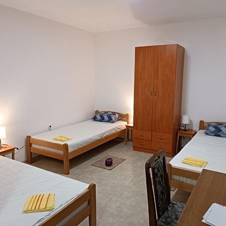 Apartamento Adamovic Pirot Exterior foto