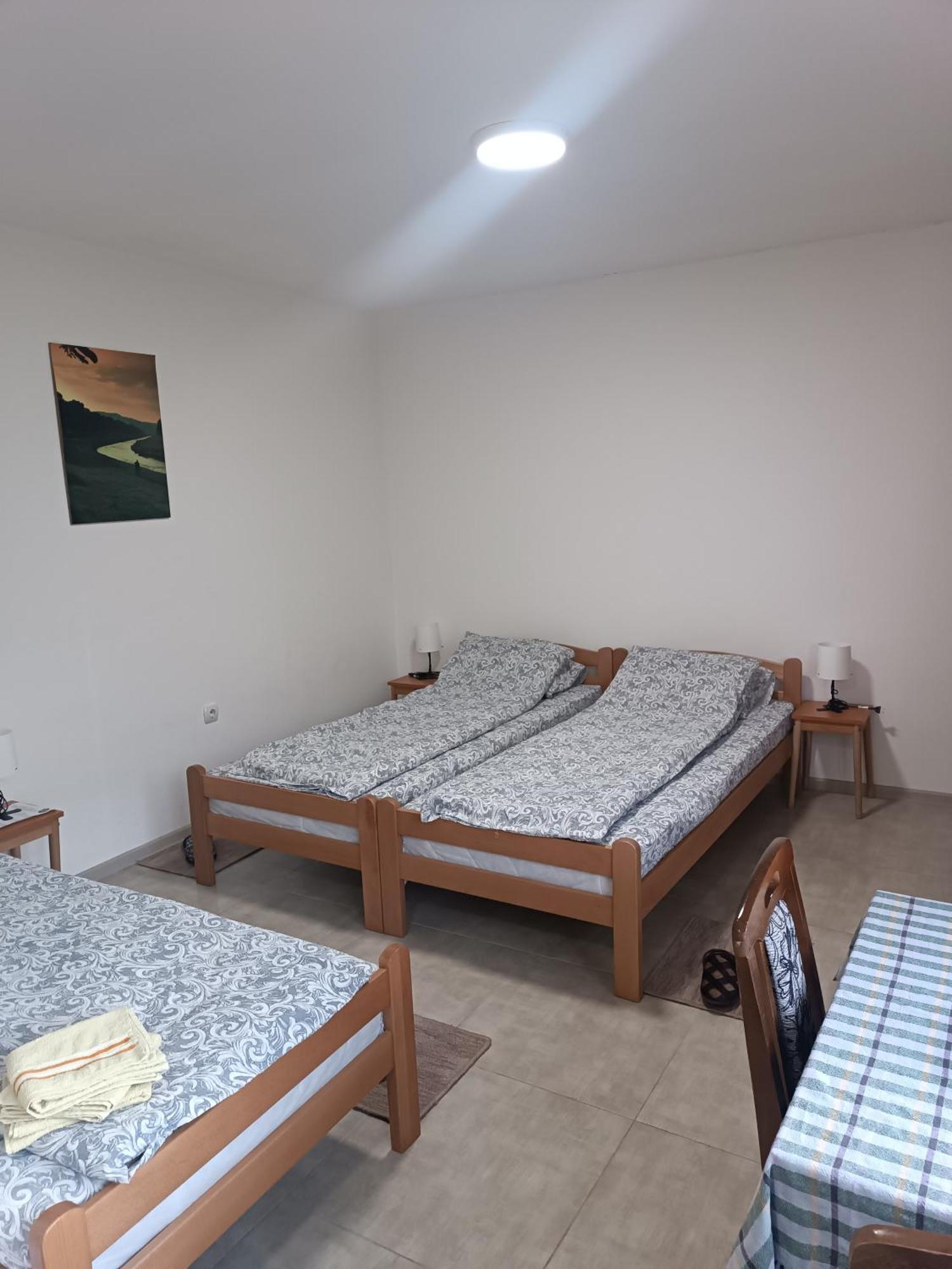 Apartamento Adamovic Pirot Exterior foto